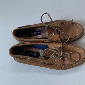 Women sperry boat shoes size 7